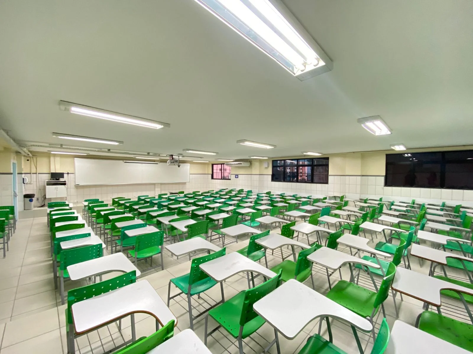 Unidade Pré-vestibular Bernoulli Pituba, em Salvador.