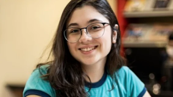 Estudante do Ensino Médio Bernoulli.